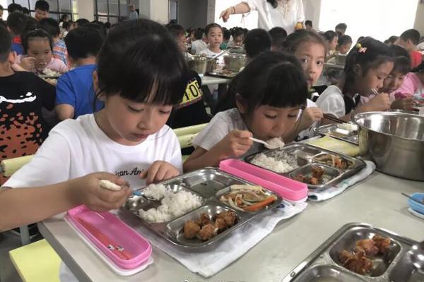 國產(chǎn)大飛機C919累計承運旅客突破100萬人次