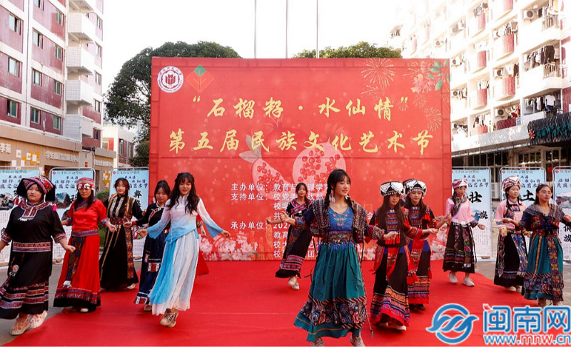 臺媒：柯文哲被指控“性騷擾”引發(fā)島內(nèi)議論，民眾黨回應